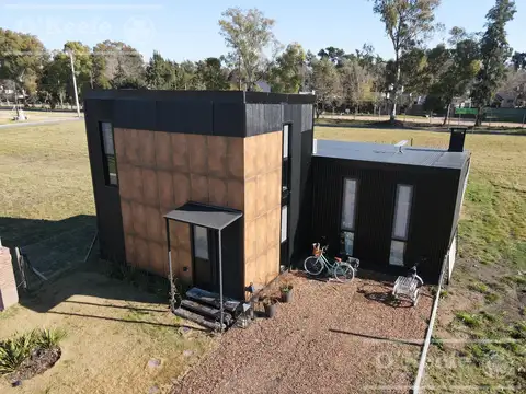 Casa en venta en la "Vikkina" El Pato ,Berazategui.