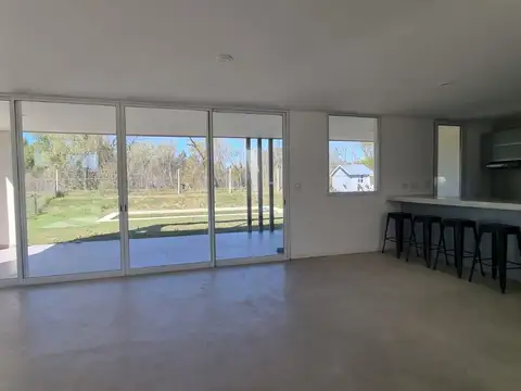 Casa en Alquiler en Puertos - Acacias, USD 1.600