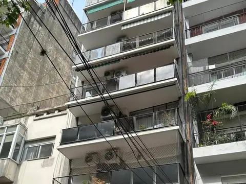 Larrea e/ Beruti y Juncal