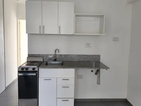 DEPARTAMENTO 2 AMBIENTES CON BALCÓN Y VISTA AL FRENTE – ARENALES 27, AVELLANEDA