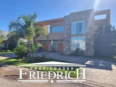  Casa en Venta - Weston Barrio Privado Imperdible !!!