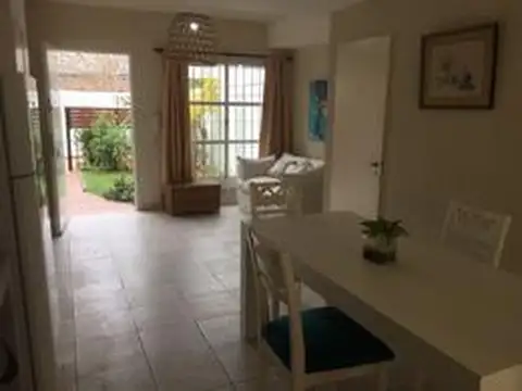 Depto Tipo Casa en Alquiler Temporal de 2 dormitorios