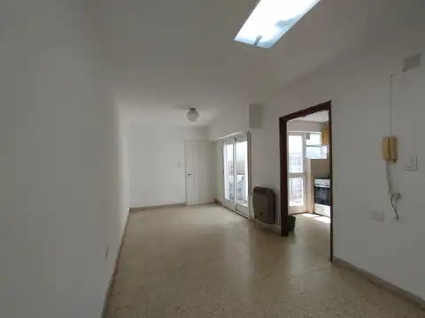 Depto Tipo Casa en Alquiler de 2 ambientes