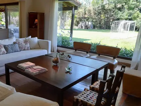 Casa en Alquiler Temporal de 4 dormitorios