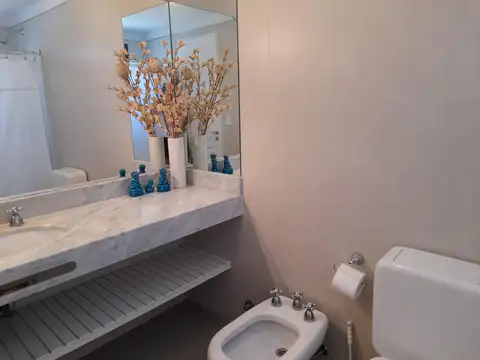 Casa en Alquiler Temporal en Bella Vista, USD 3.500