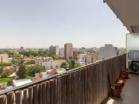 DEPARTAMENTO 4 AMBIENTES CON BALCÓN, PISO ALTO
