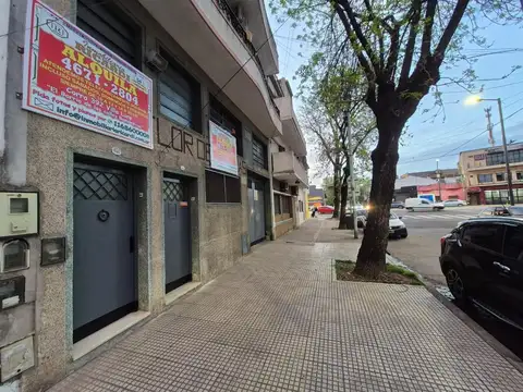 Galpon en Alquiler 77 años