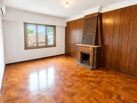 Depto Tipo Casa en Alquiler de 3 ambientes