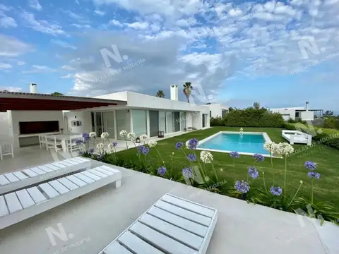 Casa en alquiler temporal en el chorro