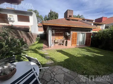 Casa 5 ambientes con 3 baños