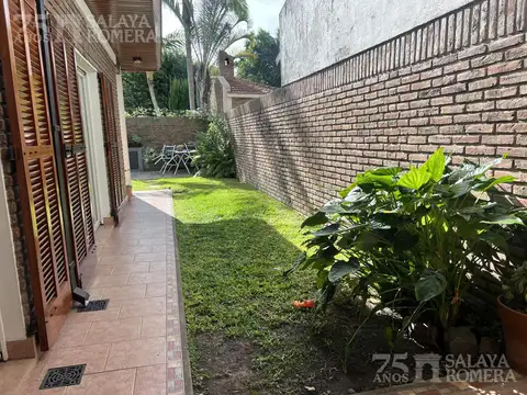 Esmeralda  al 2300