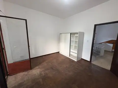 Depto Tipo Casa 4 ambientes con 1 baño