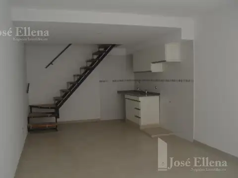 Depto Tipo Casa en Venta en Barrio España y Hospitales, USD 46.500