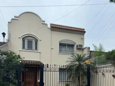 Juan B. Alberdi 1200. Venta Casa. Villa Sarmiento