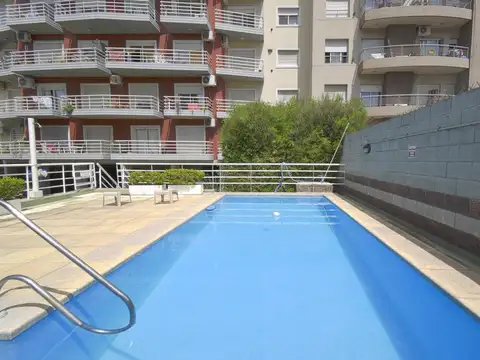 Venta departamento 3 ambientes en pleno centro de Moron
