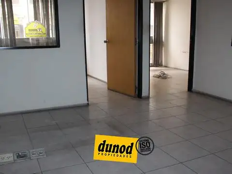 Oficina en Alquiler en Centro, $ 400.000