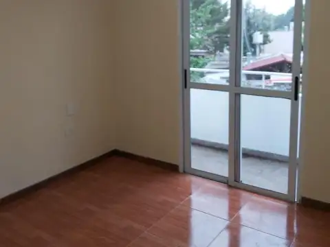 J Fernandez 2800, Piso 2°