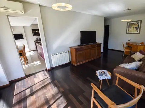 Departamento 5 ambientes con 2 baños