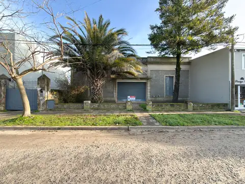 VENTA CASA MAS LOCAL EN MARIA IGNACIA VELA