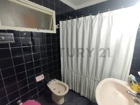 Alquiler 3 ambientes con balcon