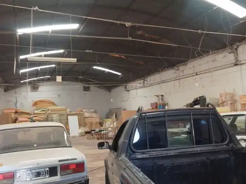 VENTA GALPON Y SALON COMERCIAL BARRIO PUERREDON