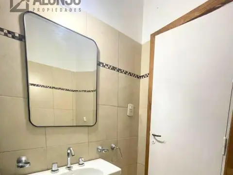 Depto Tipo Casa en Alquiler en Lanus Oeste, $ 850.000