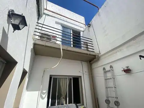 Depto Tipo Casa en Venta de 4 ambientes