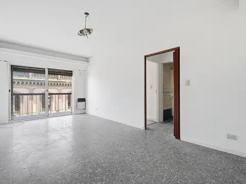 Avenida Directorio 94