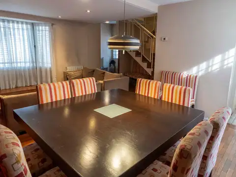 Casa 5 ambientes con 2 baños