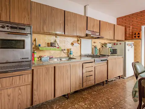 Casa 4 ambientes con 1 baño