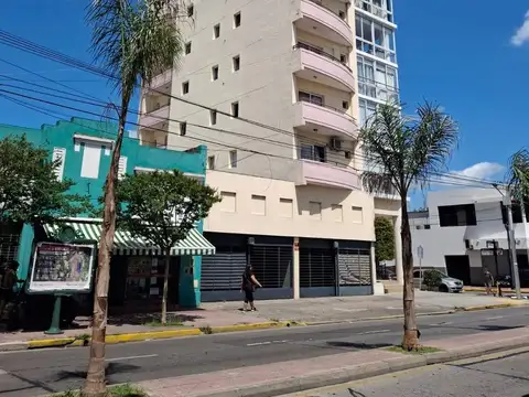 Avenida Cazón 100