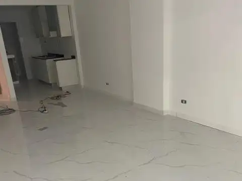 ESPECTACULAR DEPARTAMENTO EN ABASTO. BALVANERA 2 AMBIENTES CON PARRILLA Y SUM