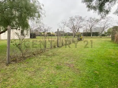 Casa en Venta con 4 cocheras
