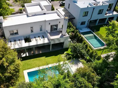 Centenario 900, Piso 1