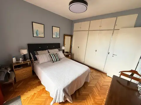 Depatamento en venta 4 ambientes en flores balcón