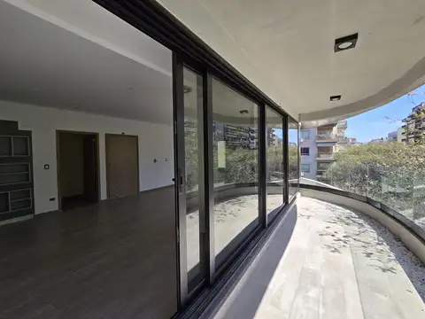 VENTA PISO CINCO AMBIENTES MAS DEPENDENCIA CON COCHERA- CABALLITO- PISO 10