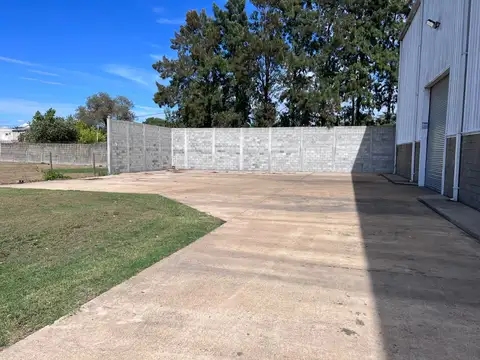 Galpon en Alquiler en Garin, USD 7.000