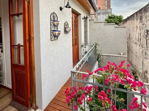 Departamento 4 ambientes con 2 baños
