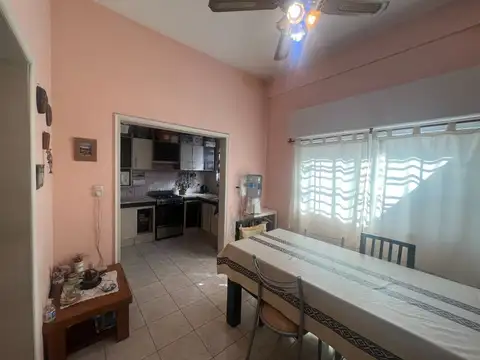 Depto Tipo Casa 4 ambientes con 3 baños