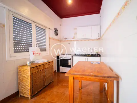 Depto Tipo Casa en Venta 50 años