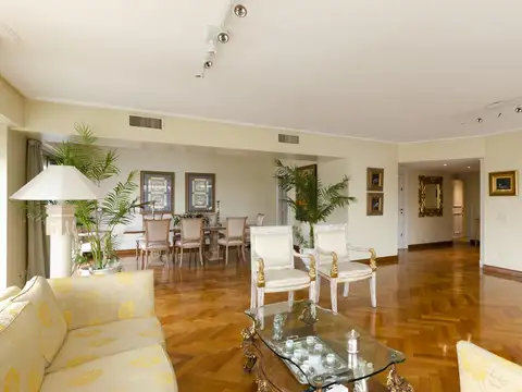 Departamento en Venta con 2 cocheras