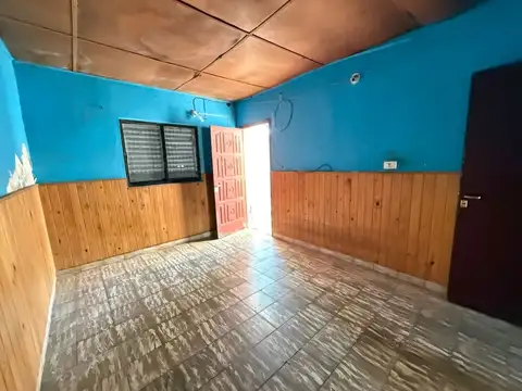 Casa 3 ambientes con 1 baño