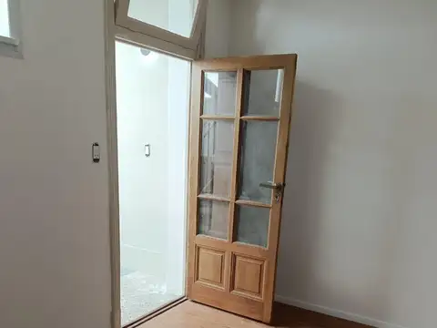 Depto Tipo Casa 4 ambientes con 2 baños
