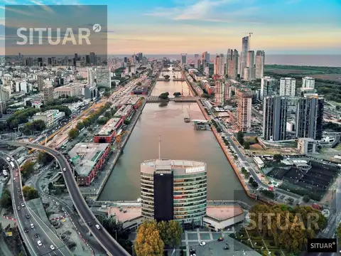 Avenida Alicia Moreau De Justo 700