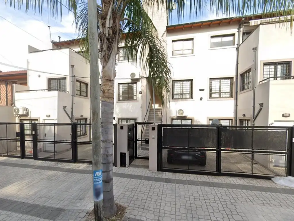 Yerbal 394 , Piso 1º