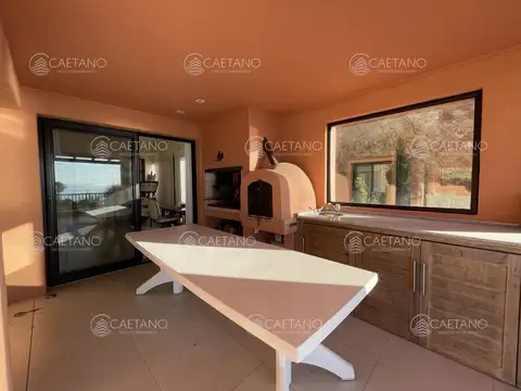 Venta. Apartamento, 5 dormitorios. Punta Ballena