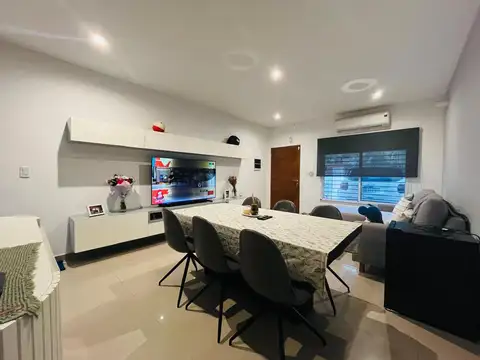 Depto Tipo Casa 3 ambientes con 1 baño