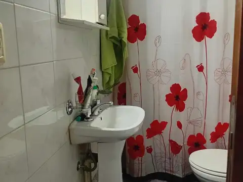 EXCELENTE DEPTO 2 AMB CON TERRAZA PROPIA!