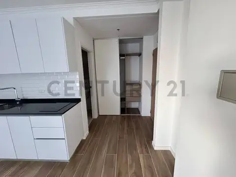 RIVADAVIA 3200, Piso 8