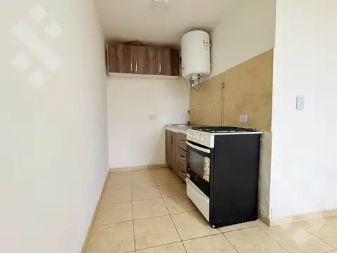 Depto Tipo Casa en Alquiler en Neuquén, $ 600.000